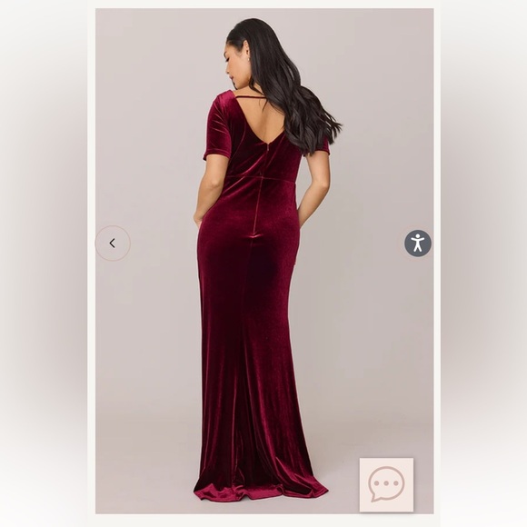 Revelry Giselle Velvet Dress in Burgundy - Picture 4 of 8